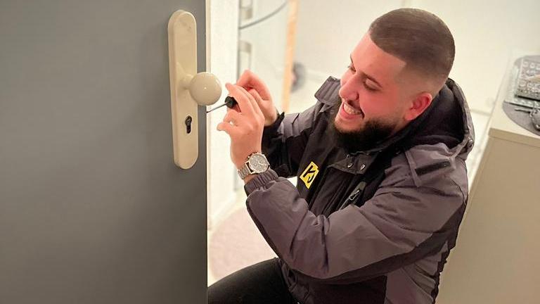 Schlüsseldienst Berlin KD, Reuterstraße in Berlin