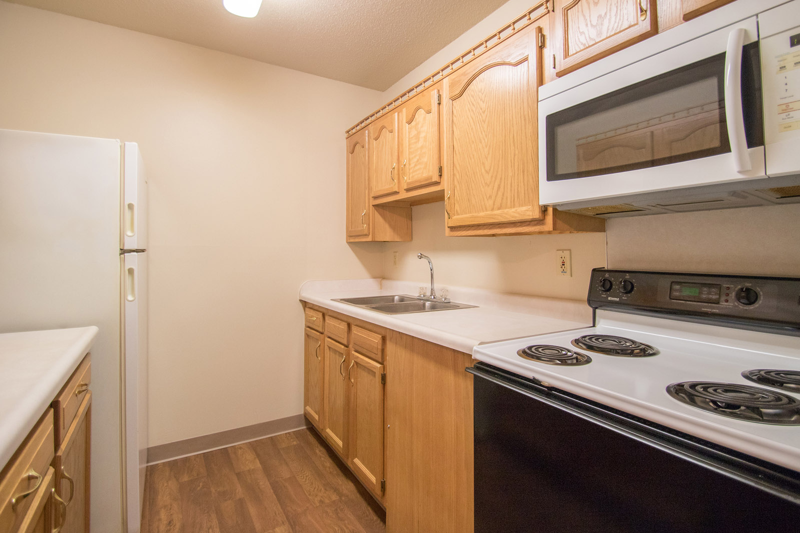 Valley West Apartments - West Des Moines, IA 50266 - (515)223-0084 | ShowMeLocal.com