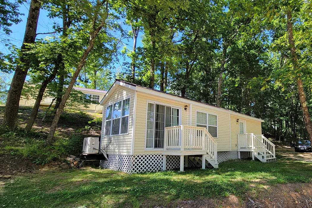Pine Lake RV Resort & Cottages - Sturbridge, MA