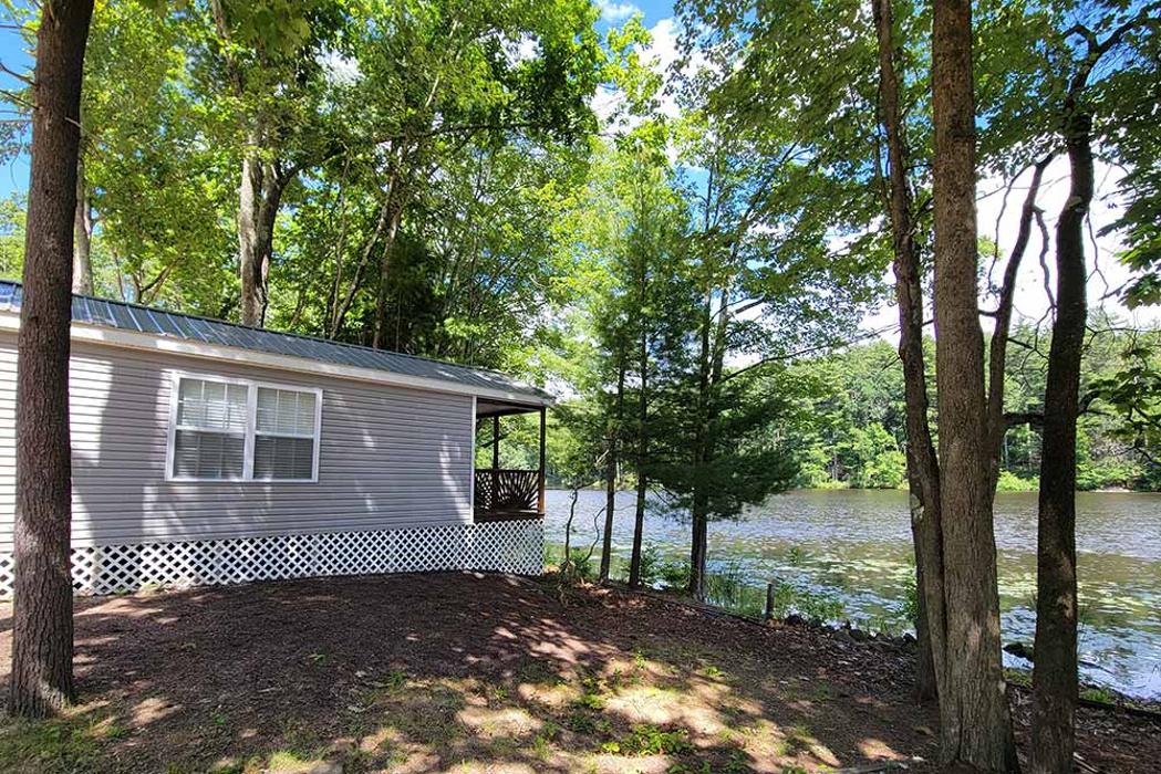 Pine Lake RV Resort & Cottages - Sturbridge, MA