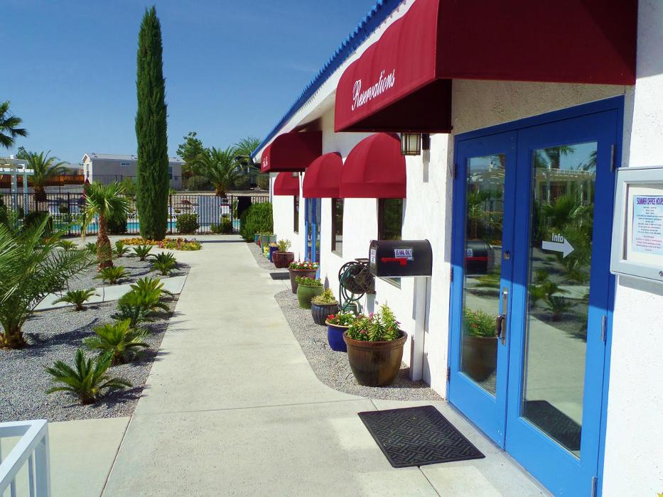 Wine Ridge RV Resort & Cottages - Pahrump, NV