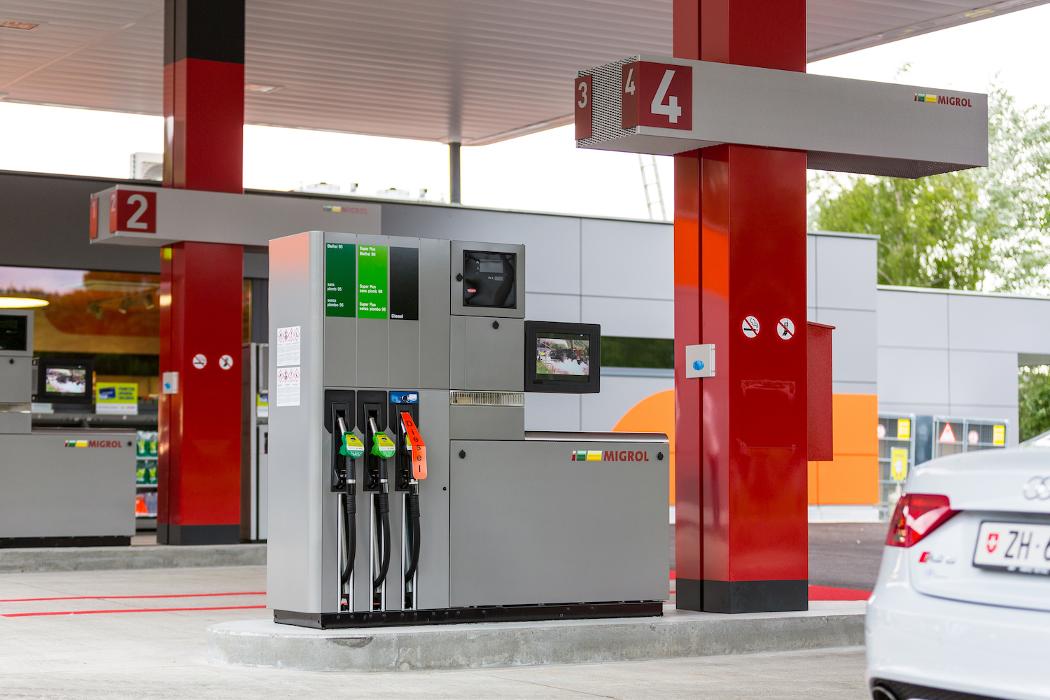 Migrol Tankstelle, Hauptstrasse in Rohr