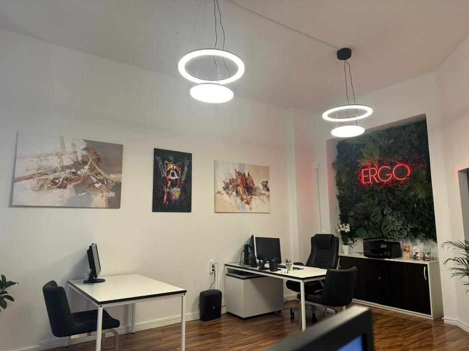 ERGO Versicherung Dean Popovic, Naumannstraße in Berlin