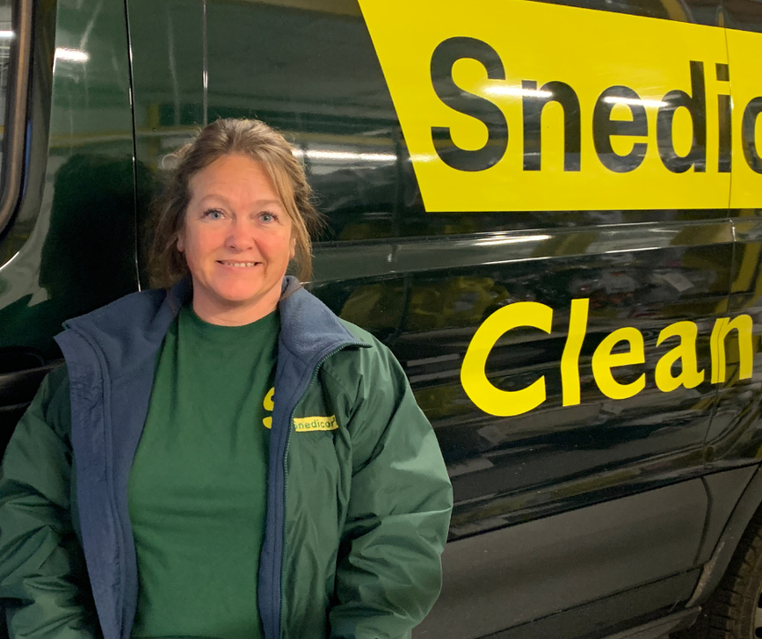 Snedicor's Cleaners - Howell, MI