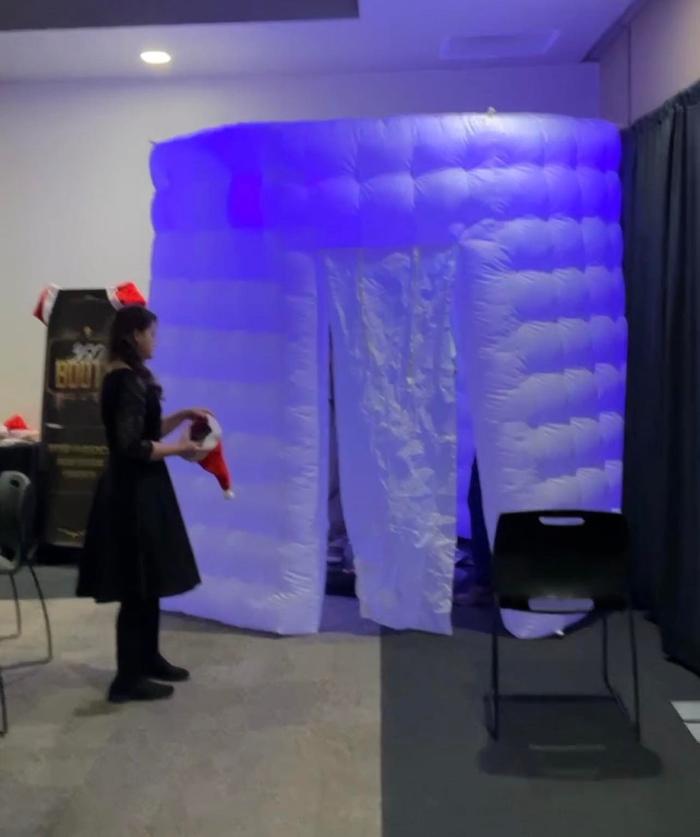 Mr. Snow's Photo Booth 360 - Apple Valley, CA