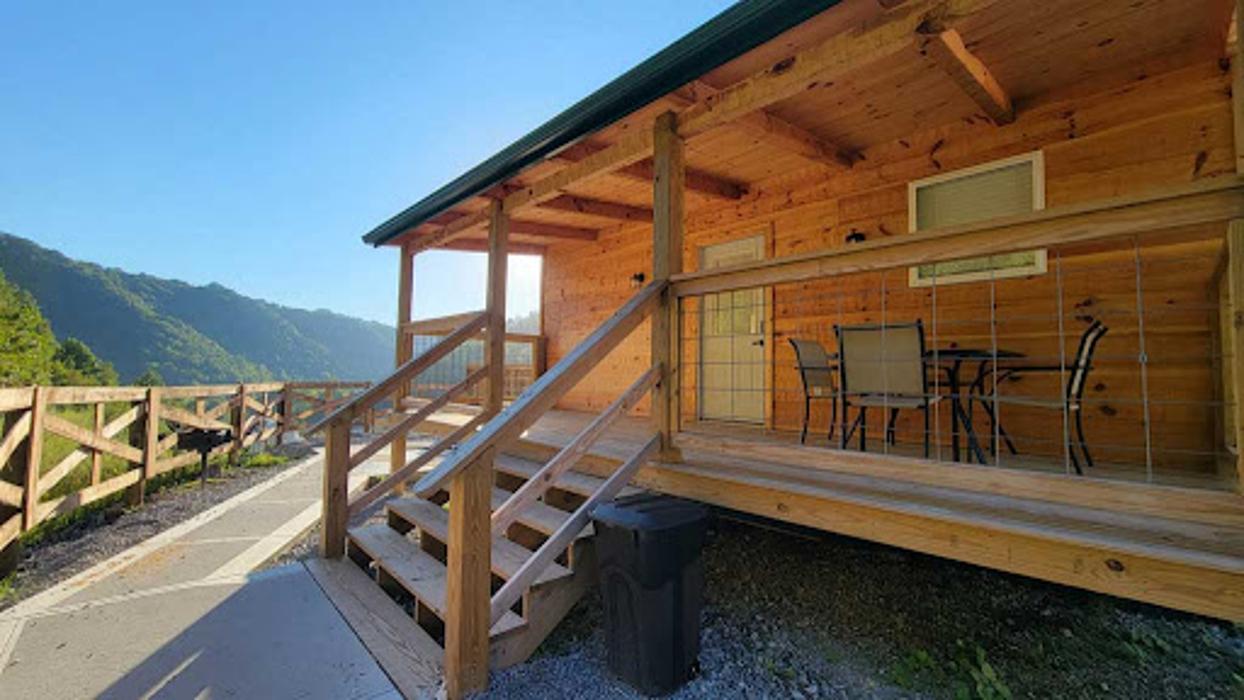 Devil's Backbone Adventure Resort - Matewan, WV