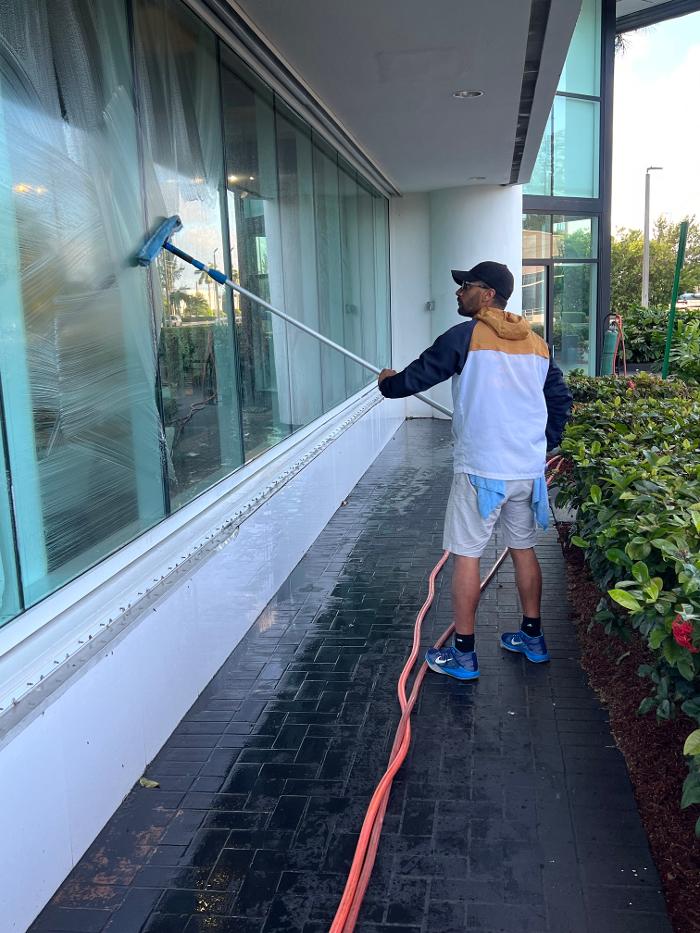 Window Washers Miami Corp - Miami, FL