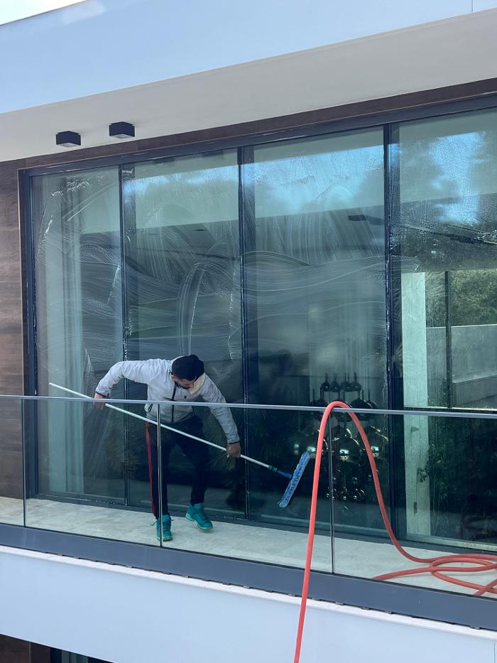 Window Washers Miami Corp - Miami, FL