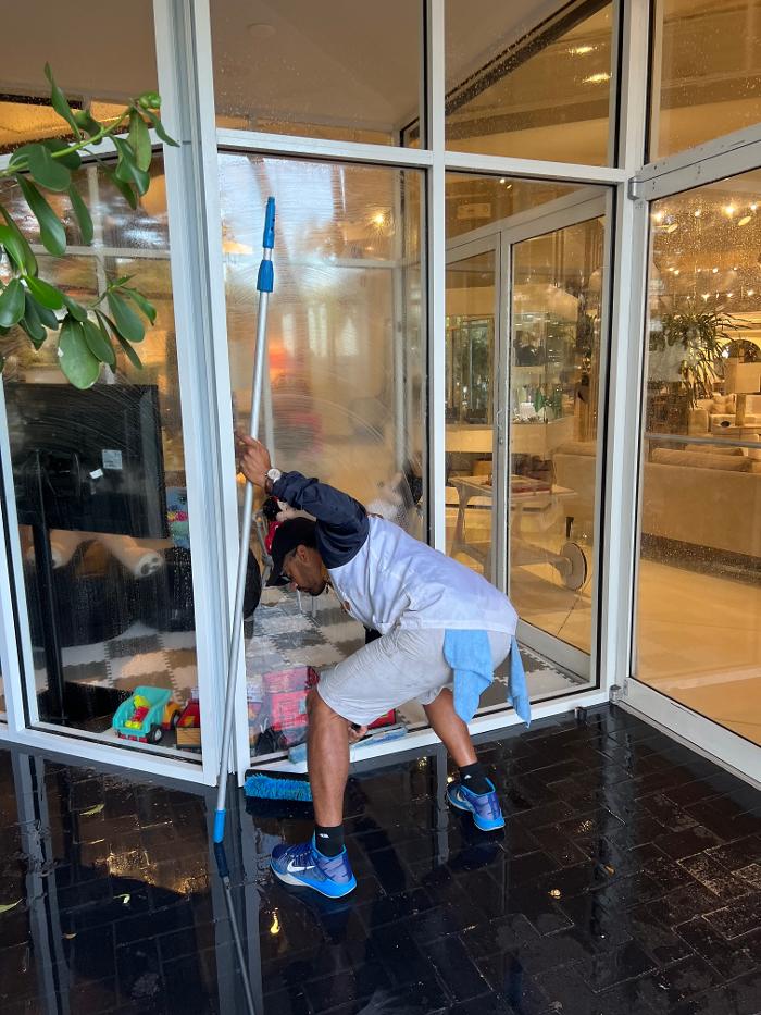 Window Washers Miami Corp - Miami, FL