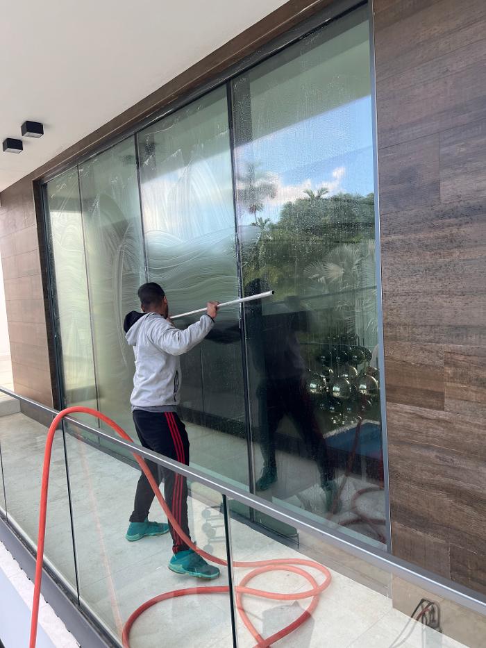 Window Washers Miami Corp - Miami, FL