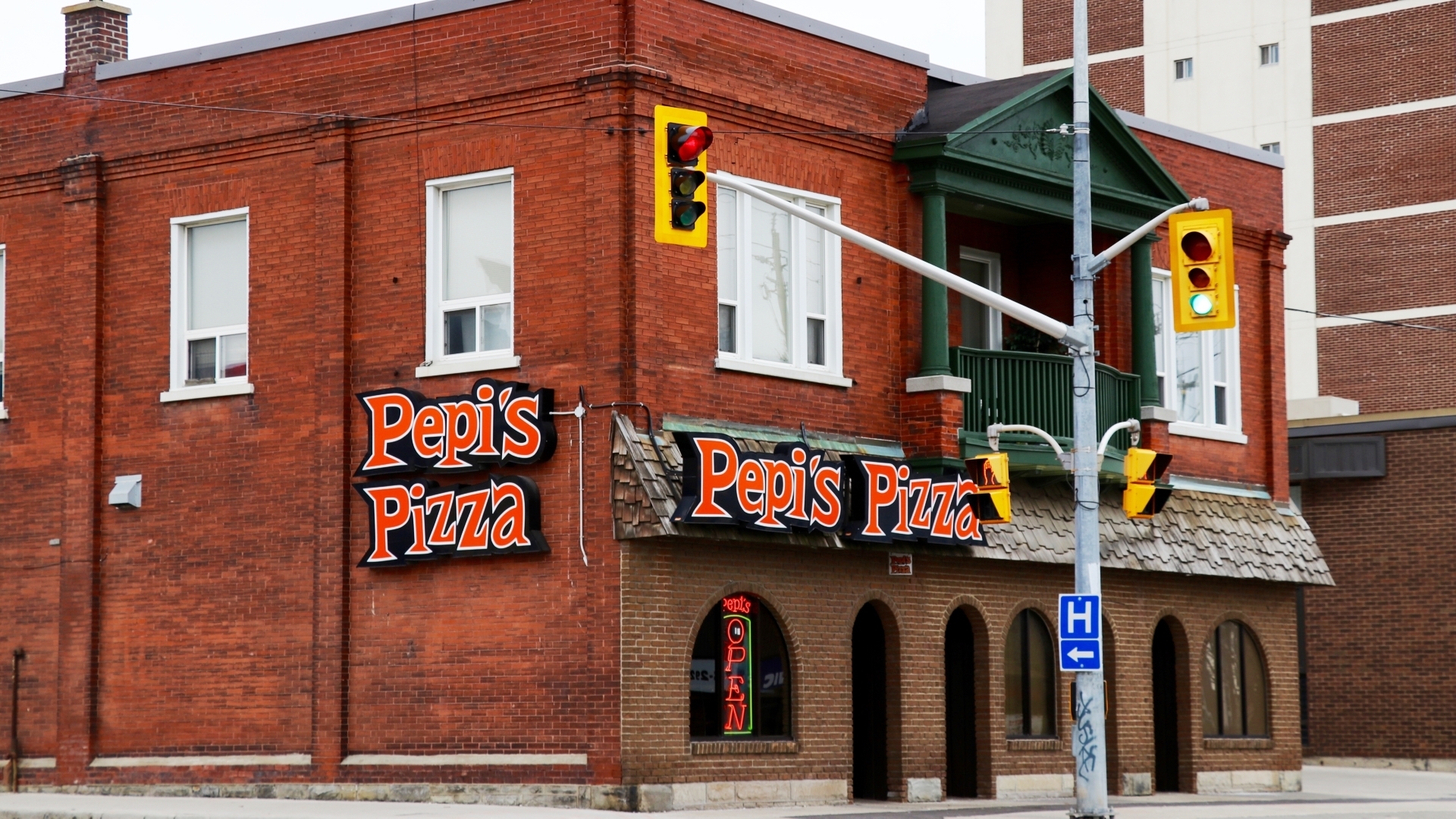 Pepi's Pizza - Kitchener, ON N2H 5A6 - (519)578-6640 | ShowMeLocal.com