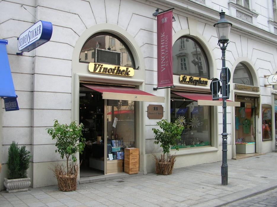 Vinothek St. Stephan / KVMG Weinhandel GmbH, Stephansplatz in Wien