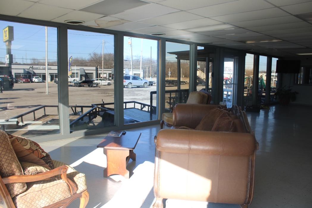 Max Litton - CAT Trailer Sales - Fort Smith, AR