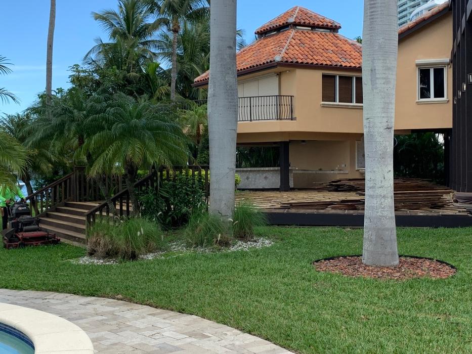 Central Lawn Maintenance - Fort Lauderdale, FL