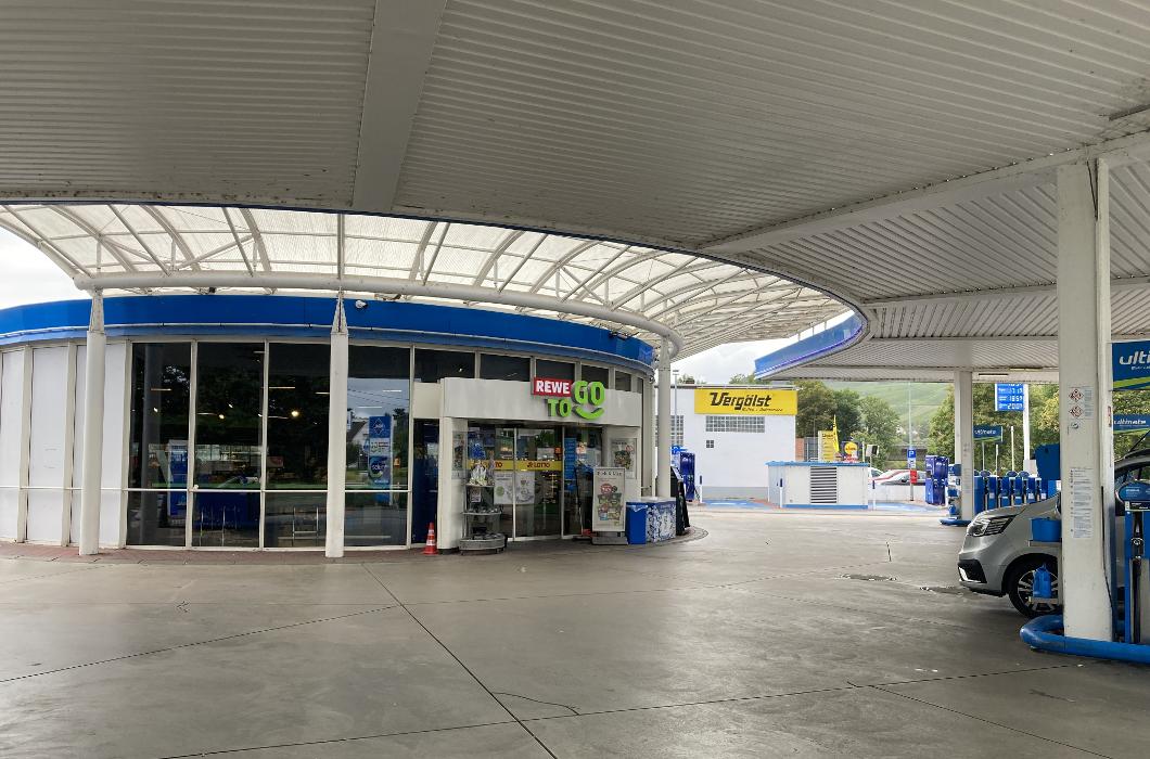 Aral pulse Ladestation, Hitchinstraße in Bingen am Rhein