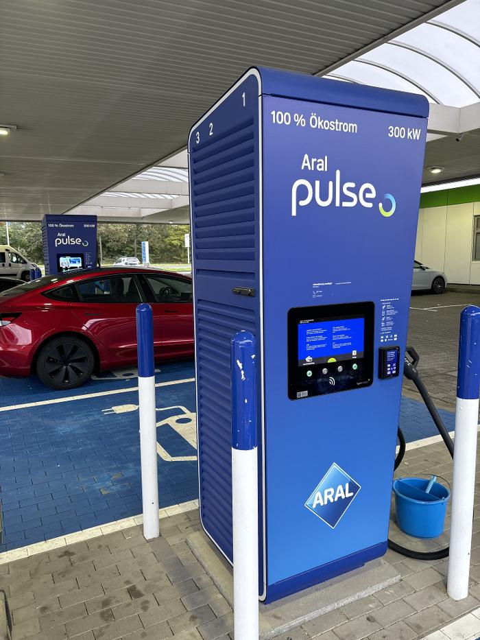 Aral pulse Ladestation, Radeburger Straße in Dresden