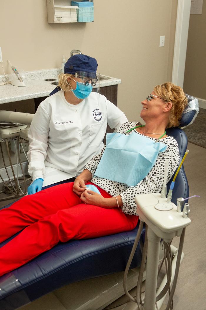 Smiles on the Boulevard Image