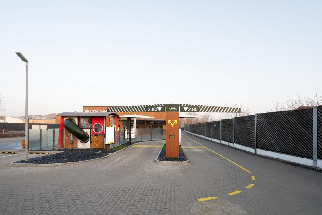 McDonald's, Gebrüder-Welger-Straße in Wolfenbüttel