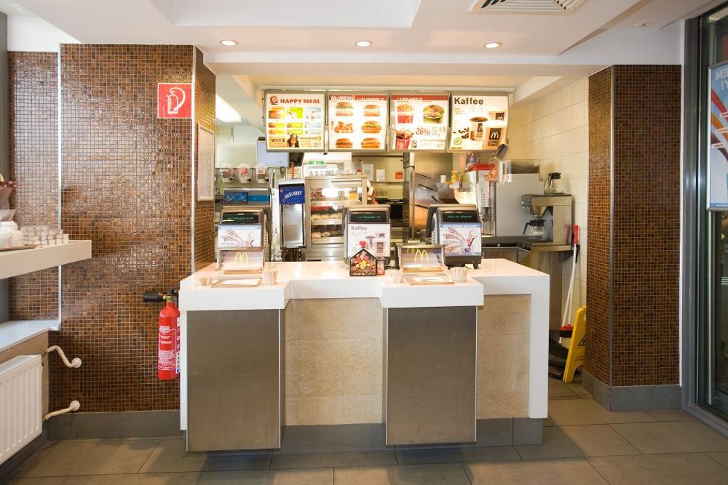 McDonald's, Willy-Brandt-Platz in Wolfsburg