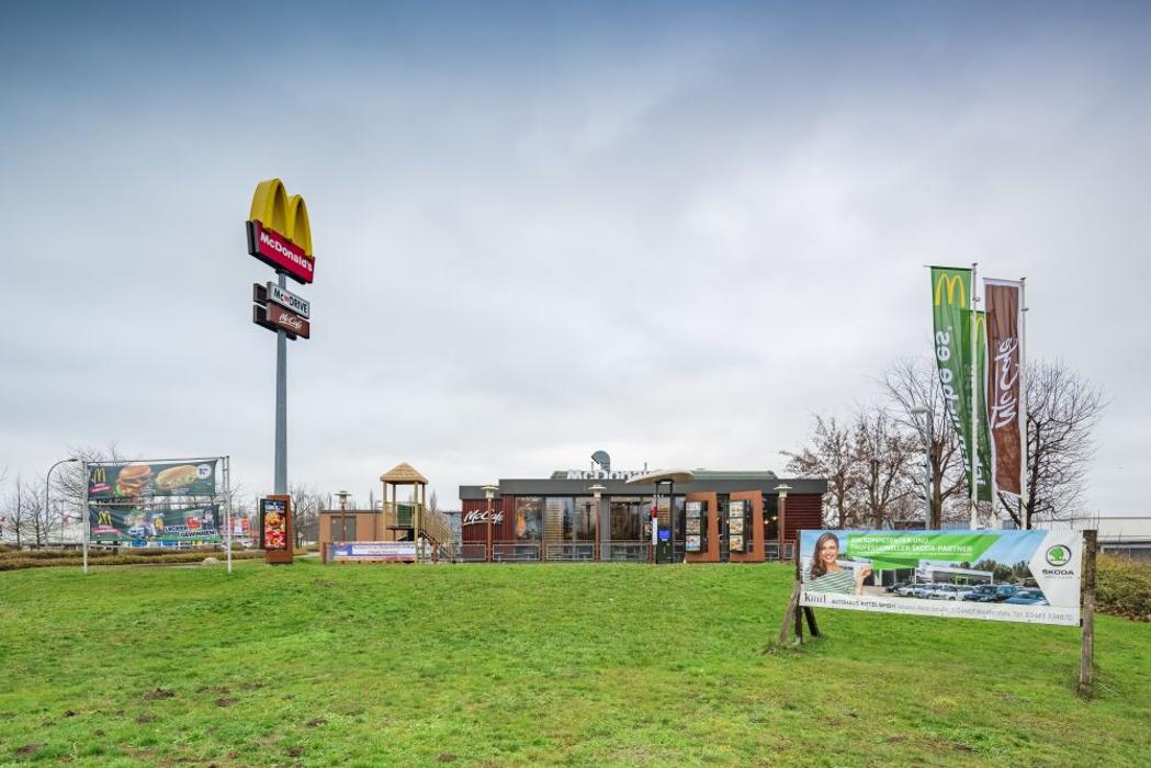 McDonald's, Heinrich-Hertz-Straße in Weißenfels