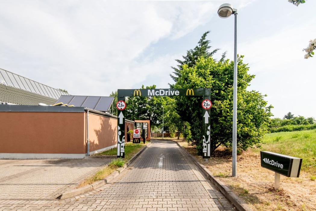McDonald's, Lutz-Born-Straße in Wolfen