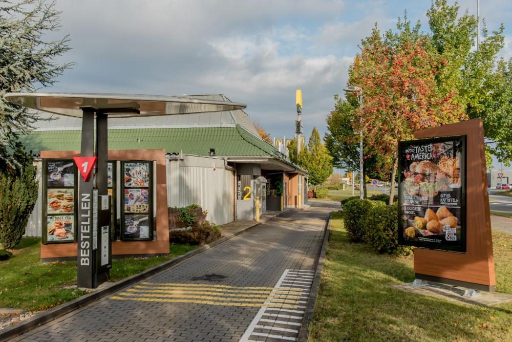 McDonald's, Güstener Straße in Aschersleben