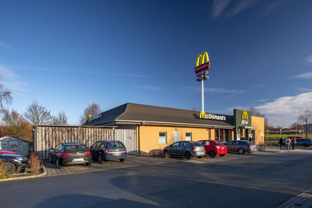 McDonald's, Eichenweg in Petersberg