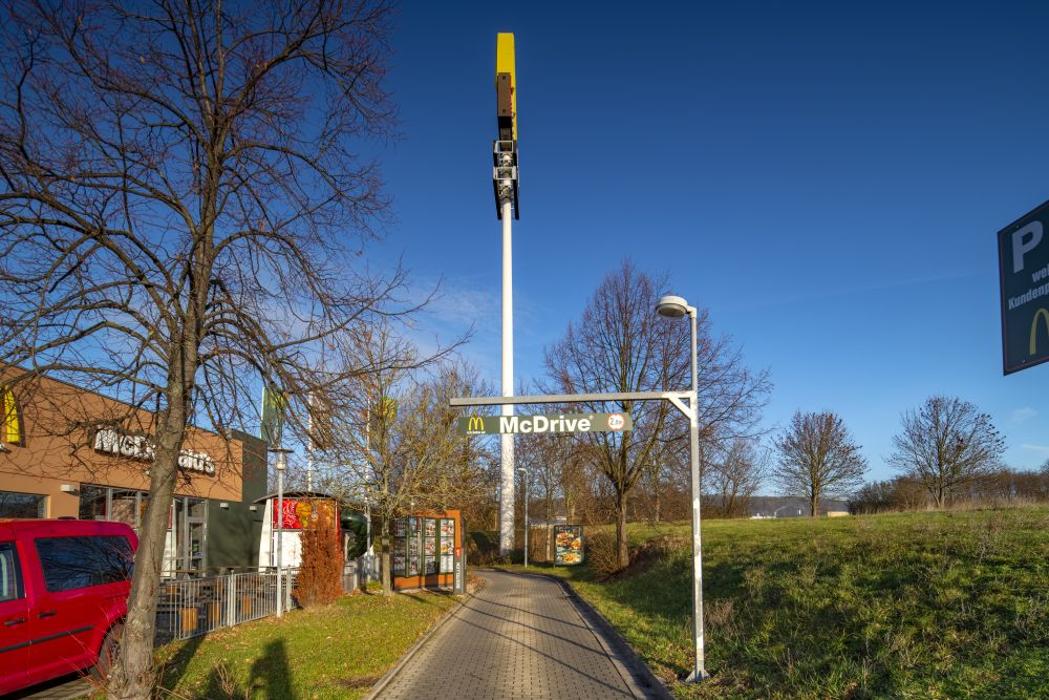 McDonald's, Eichenweg in Petersberg