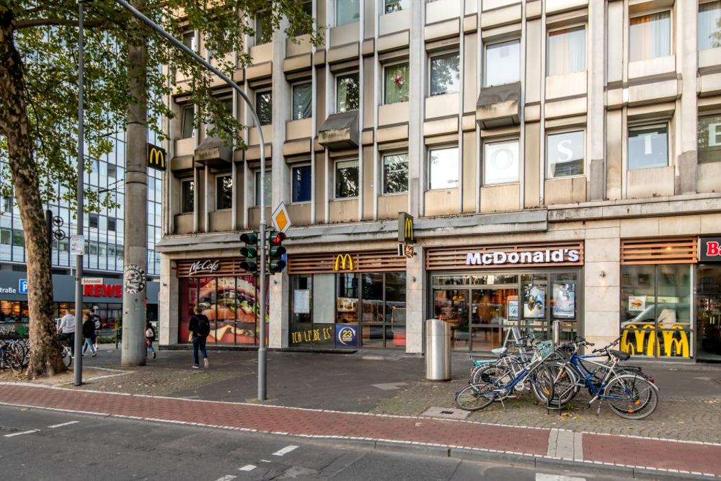 McDonald's, Barbarossaplatz in Köln