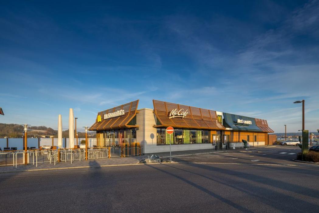 McDonald's, An der Hasler Zell in Regenstauf