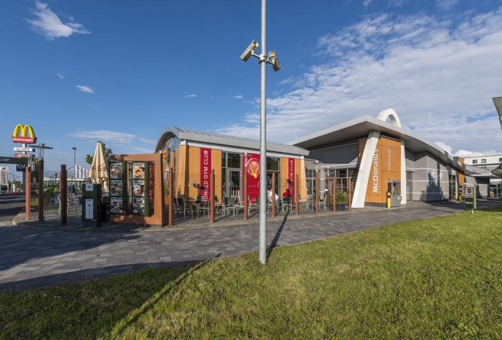 McDonald's, Heinrich-Lanz-Allee in Frankfurt am Main