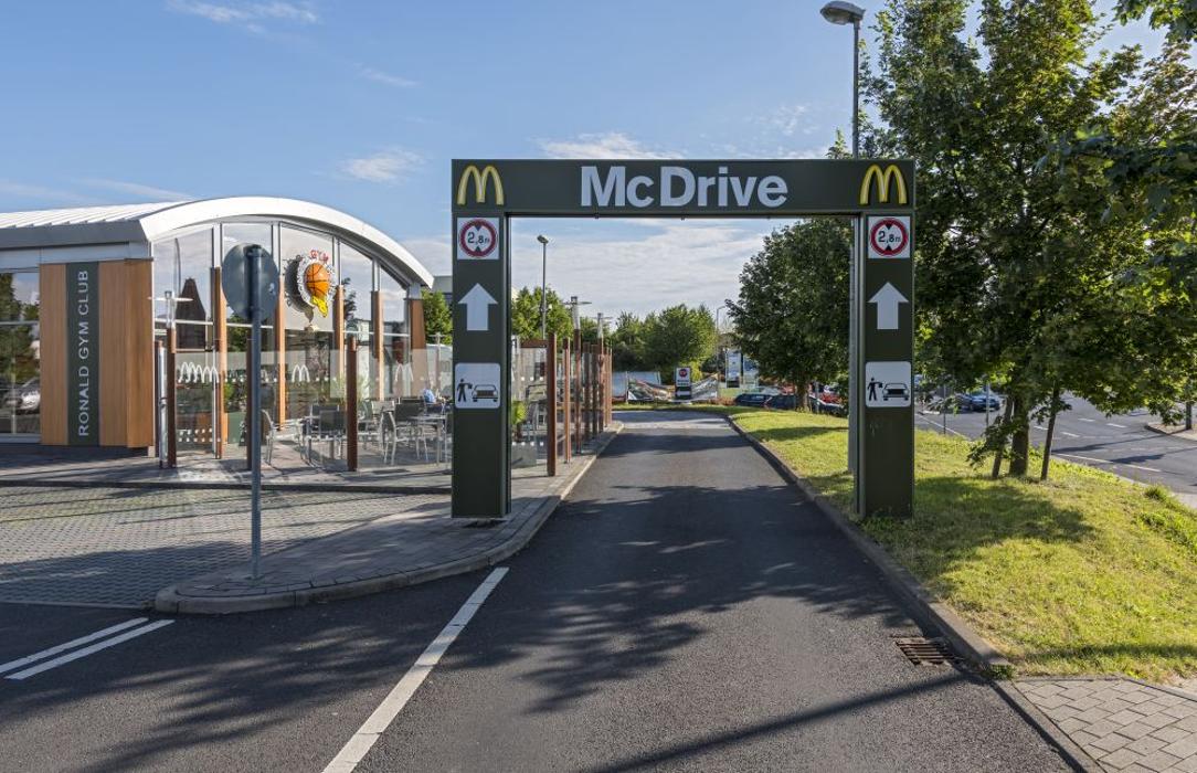 McDonald's, Heinrich-Lanz-Allee in Frankfurt am Main