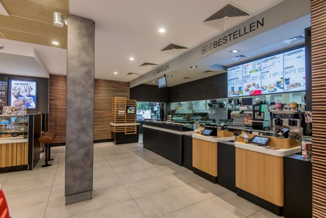 McDonald's, Grabenstraße in Schwerin