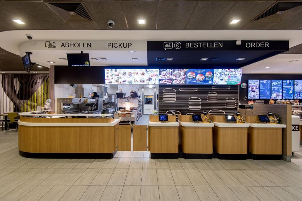 McDonald's, Sonntagsstraße in Berlin