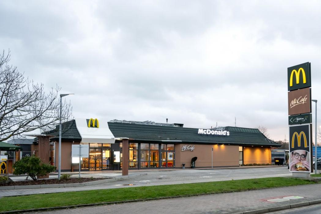 McDonald's, Lübecker Straße in Dormagen