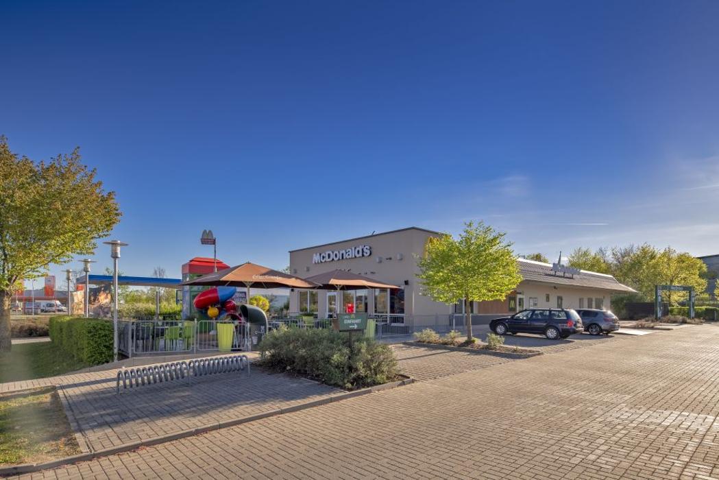 McDonald's, Hertzstraße in Mering
