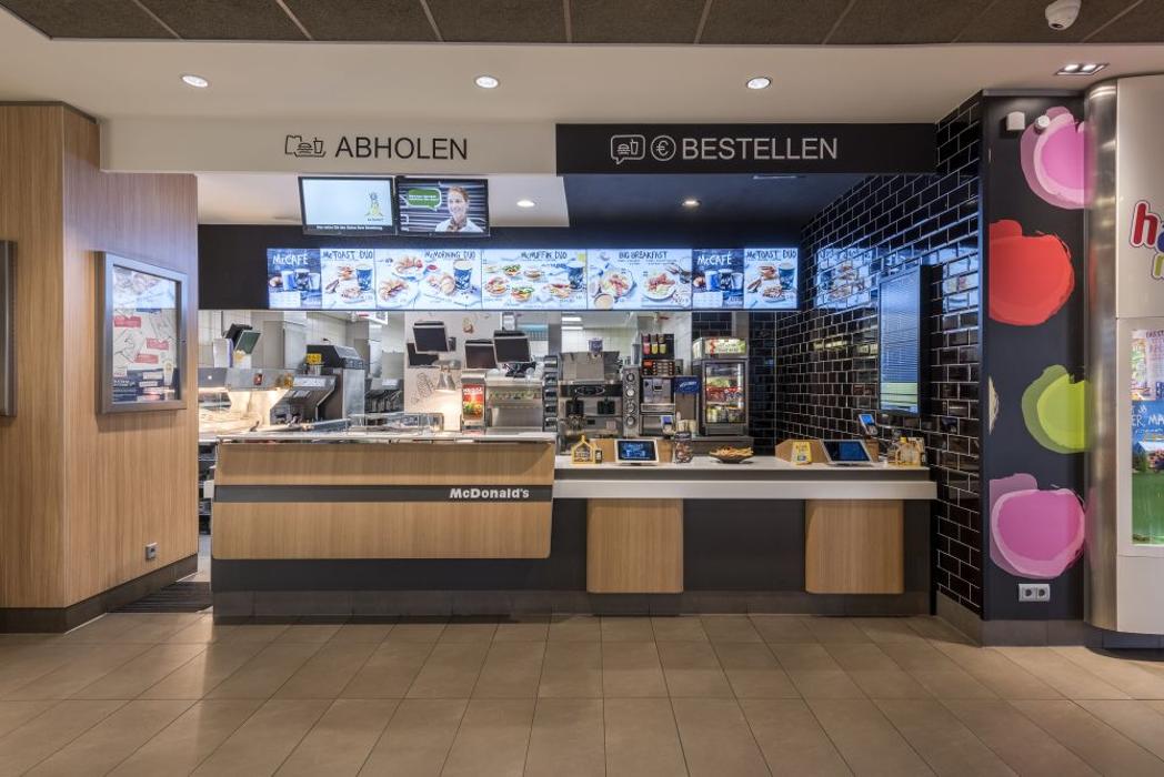 McDonald's, Am Bühlfeld in Giengen an der Brenz