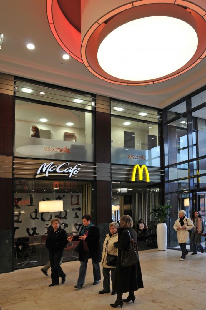 McDonald's, Friedrich-Ebert-Platz in Leverkusen