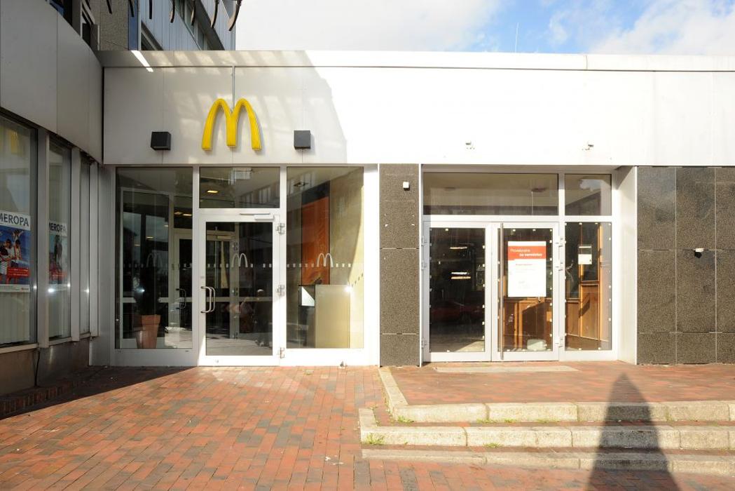 McDonald's, Konrad-Adenauer-Platz in Neumünster