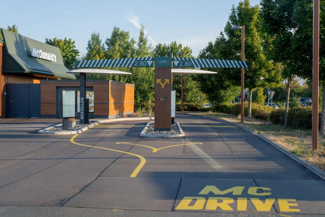 McDonald's, Albert-Einstein-Strasse in Hildesheim