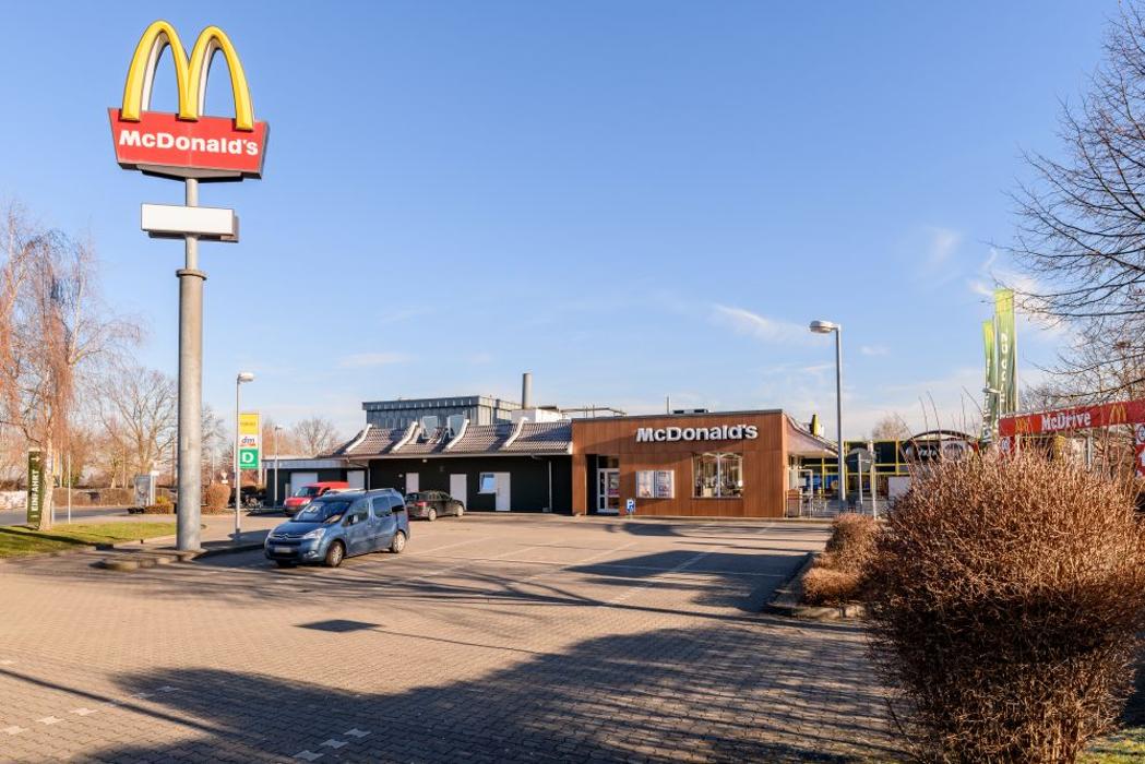 McDonald's, Am Hellenkreuz in Bornheim