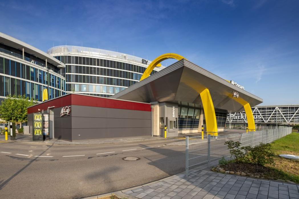McDonald's, Flughafenstraße in Stuttgart
