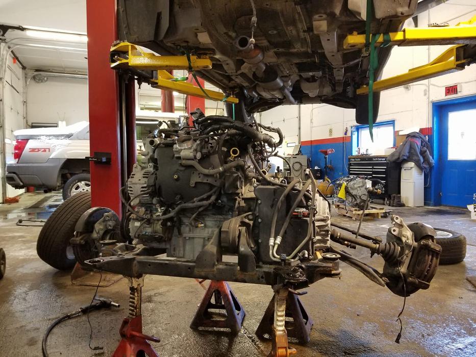 Erin and Bill's Automotive & Transport Inc. Image