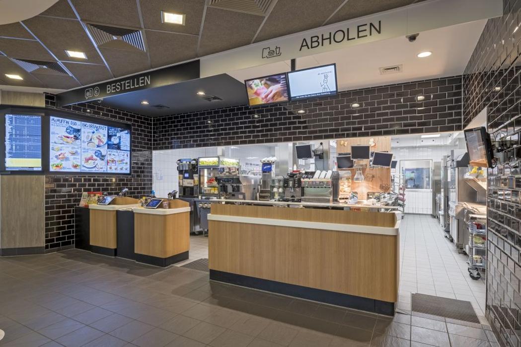 McDonald's, Daimlerstraße in Urbach