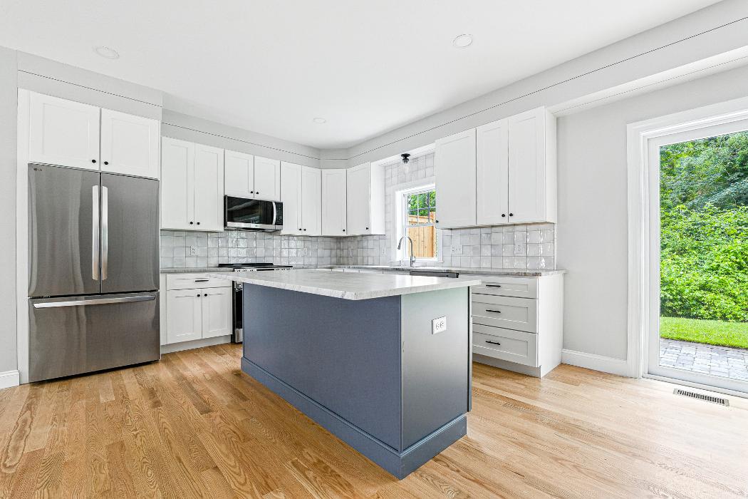 Champion Builders, Inc. Image