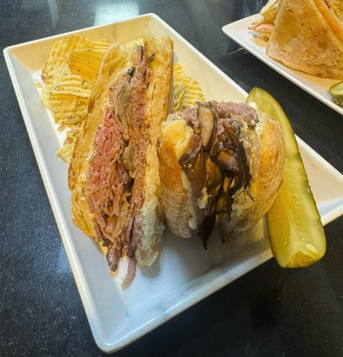 Morton's Gourmet Market - Sarasota, FL