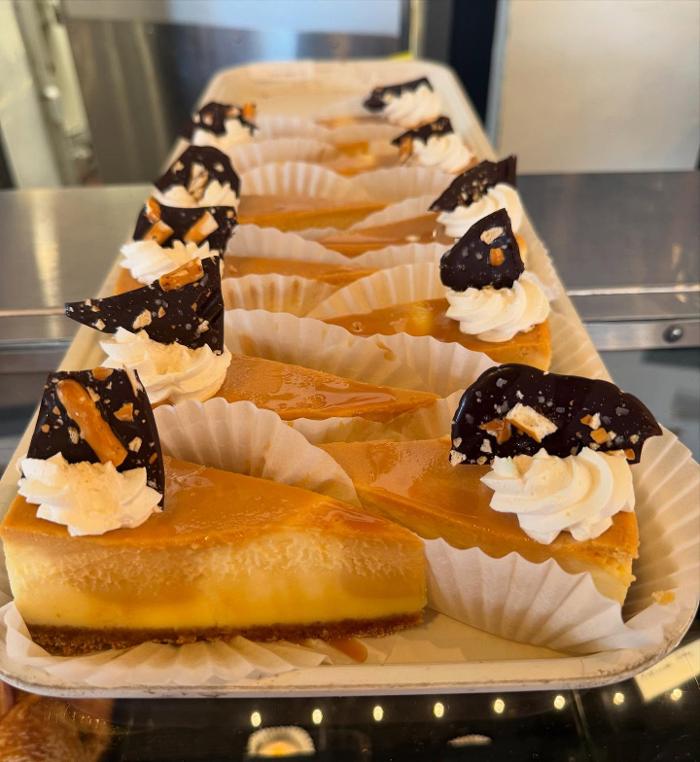 Morton's Gourmet Market - Sarasota, FL