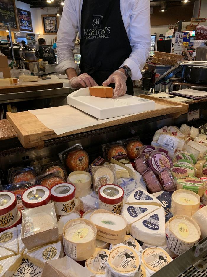 Morton's Gourmet Market - Sarasota, FL