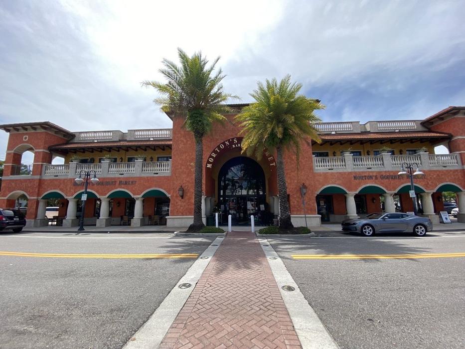 Morton's Gourmet Market - Sarasota, FL