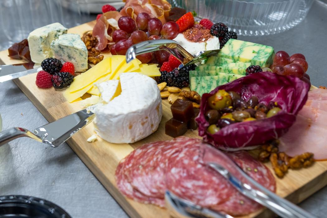 Morton's Gourmet Market - Sarasota, FL